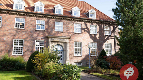 Citybüro in historischem Gebäude mit 2 Stellplätzen