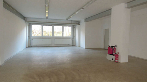 Werkstatt mit Rampe in Kronsburg / Wellsee